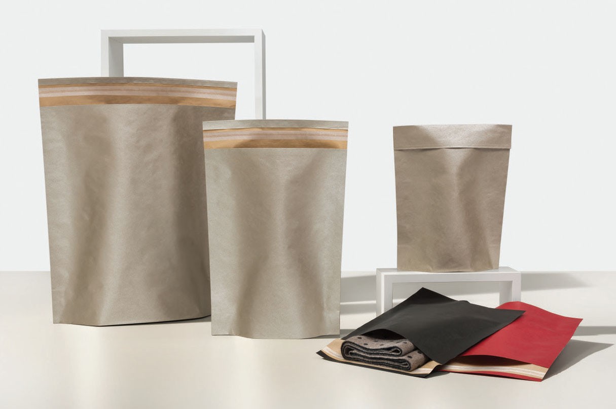 POCHETTE - Carta avana con fondo pieno - Senza maniglia con patella adesiva
